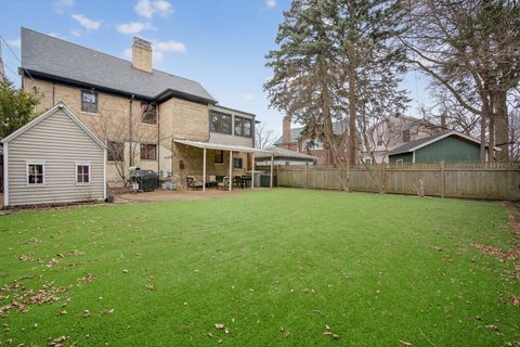 Tiny photo for 2440 Asbury Avenue, Evanston, IL 60201 (MLS # 12582607)