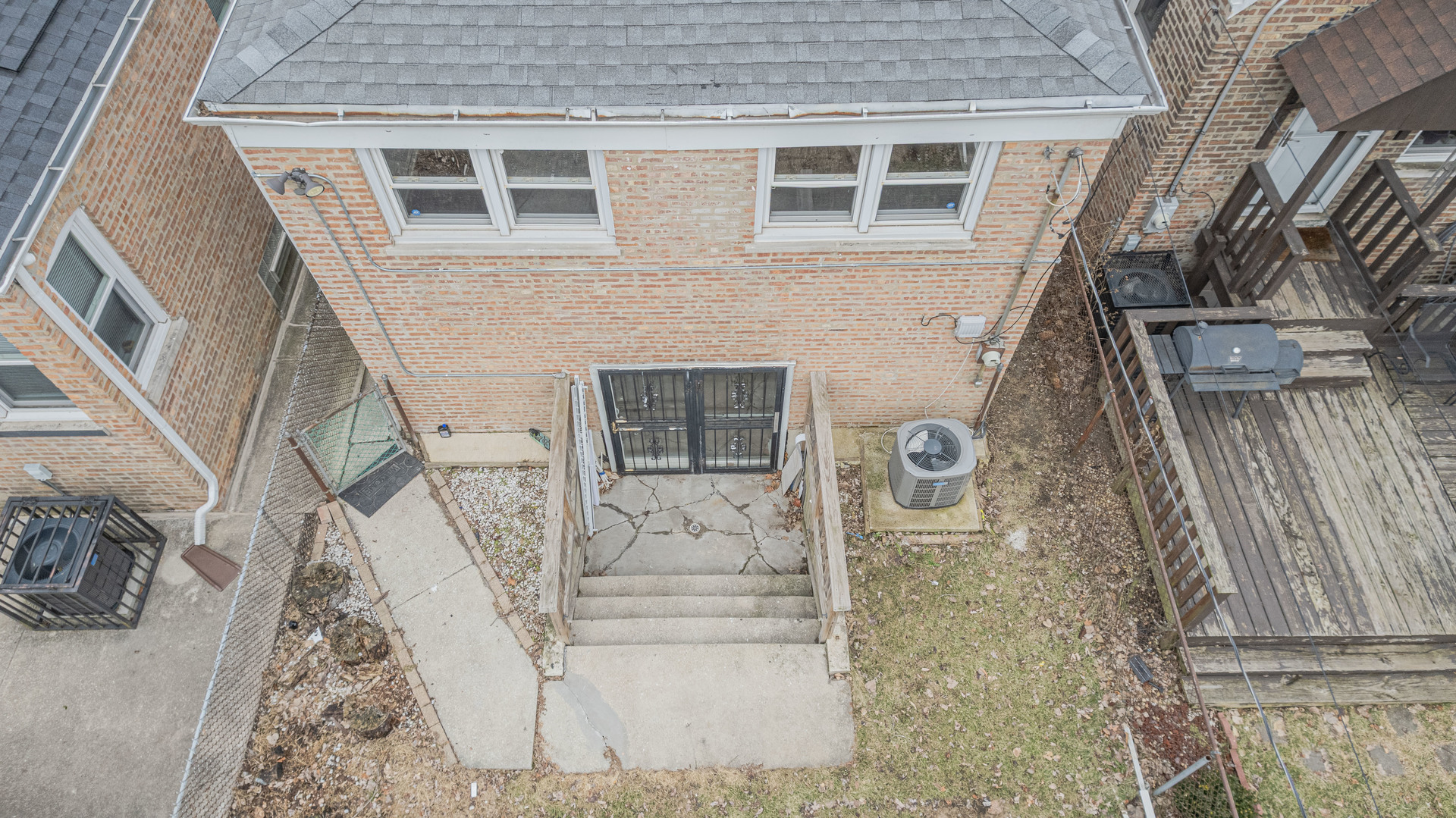 10528 S Aberdeen Street