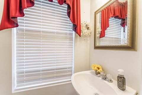 Tiny photo for 1649 Park Vista Lane, Aurora, IL 60504 (MLS # 12577679)