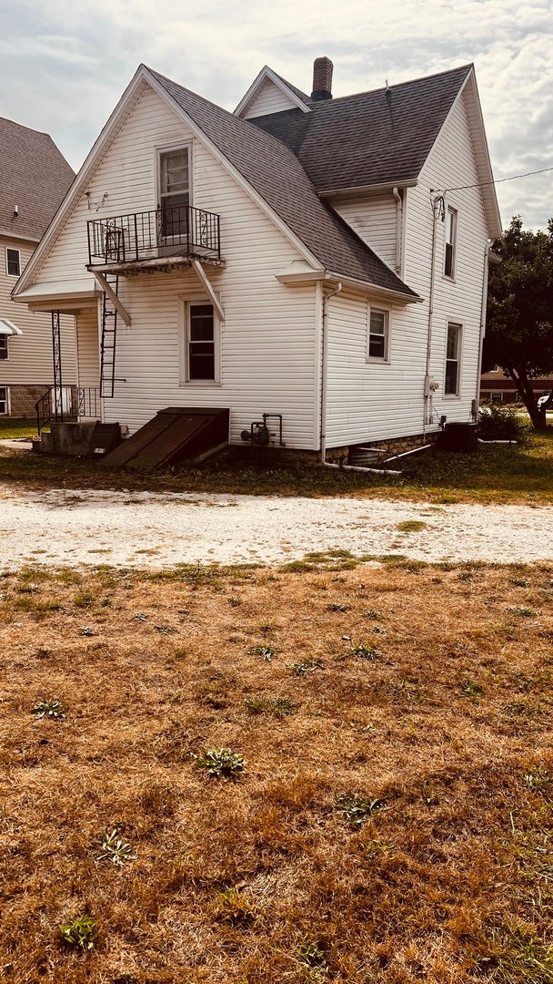 397 W Chebanse Avenue