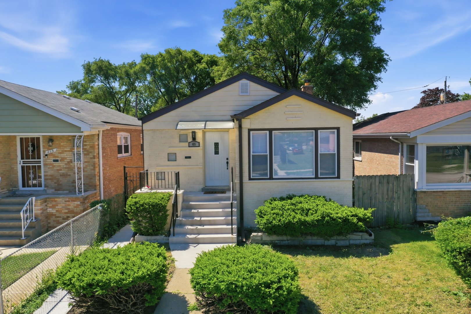 415 W 95th Place