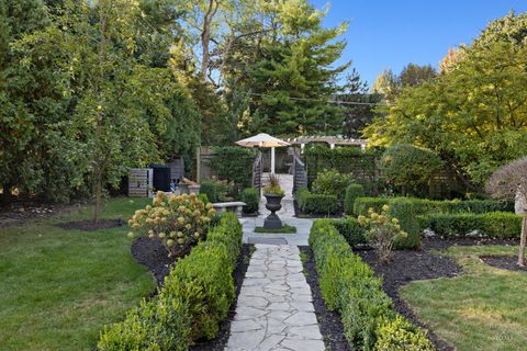 Tiny photo for 615 Lake Avenue, Crystal Lake, IL 60014 (MLS # 12478053)