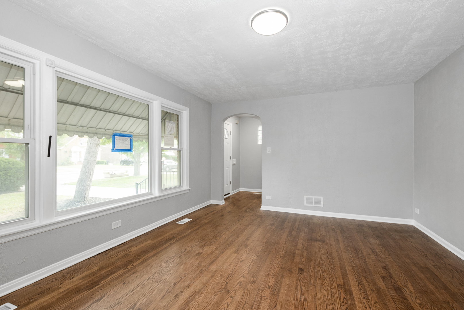 10908 S Green Street