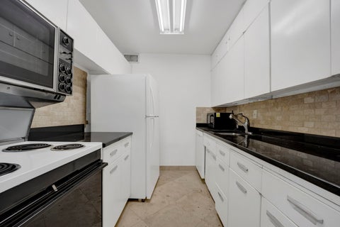 Tiny photo for 330 W DIVERSEY Parkway #2008, Chicago, IL 60657 (MLS # 12681378)