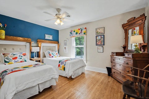 Tiny photo for 259 S York Street, Elmhurst, IL 60126 (MLS # 12752324)