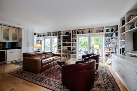 Tiny photo for 259 S York Street, Elmhurst, IL 60126 (MLS # 12752324)