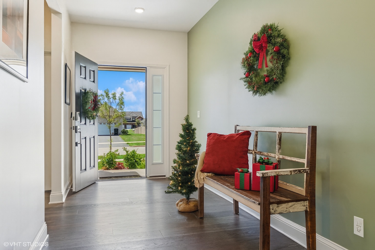 2096 Country Hills Drive