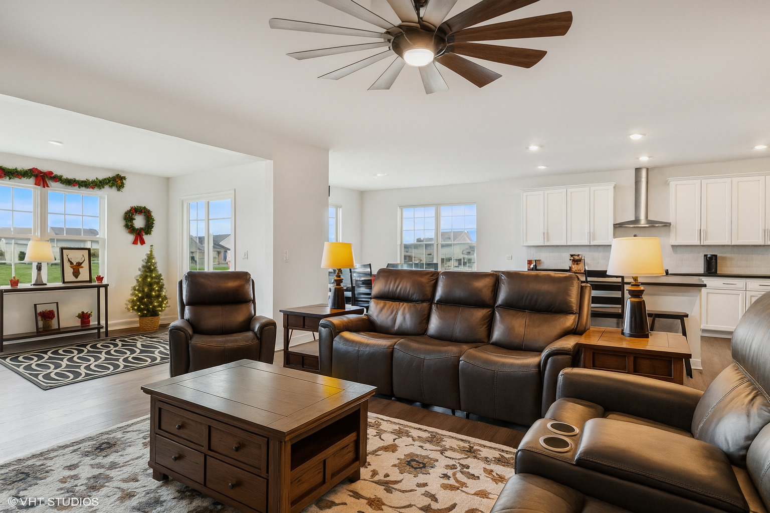 2096 Country Hills Drive