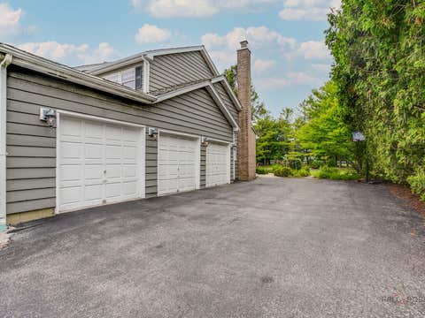 Tiny photo for 17945 W Pond Ridge Circle, Gurnee, IL 60031 (MLS # 12704570)