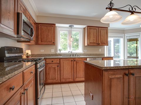Tiny photo for 17945 W Pond Ridge Circle, Gurnee, IL 60031 (MLS # 12704570)