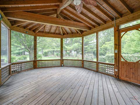 Tiny photo for 17945 W Pond Ridge Circle, Gurnee, IL 60031 (MLS # 12704570)