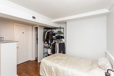 Tiny photo for 445 W Fullerton Parkway #L1A, Chicago, IL 60614 (MLS # 12668120)