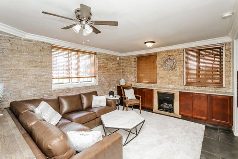 Tiny photo for 445 W Fullerton Parkway #L1A, Chicago, IL 60614 (MLS # 12668120)