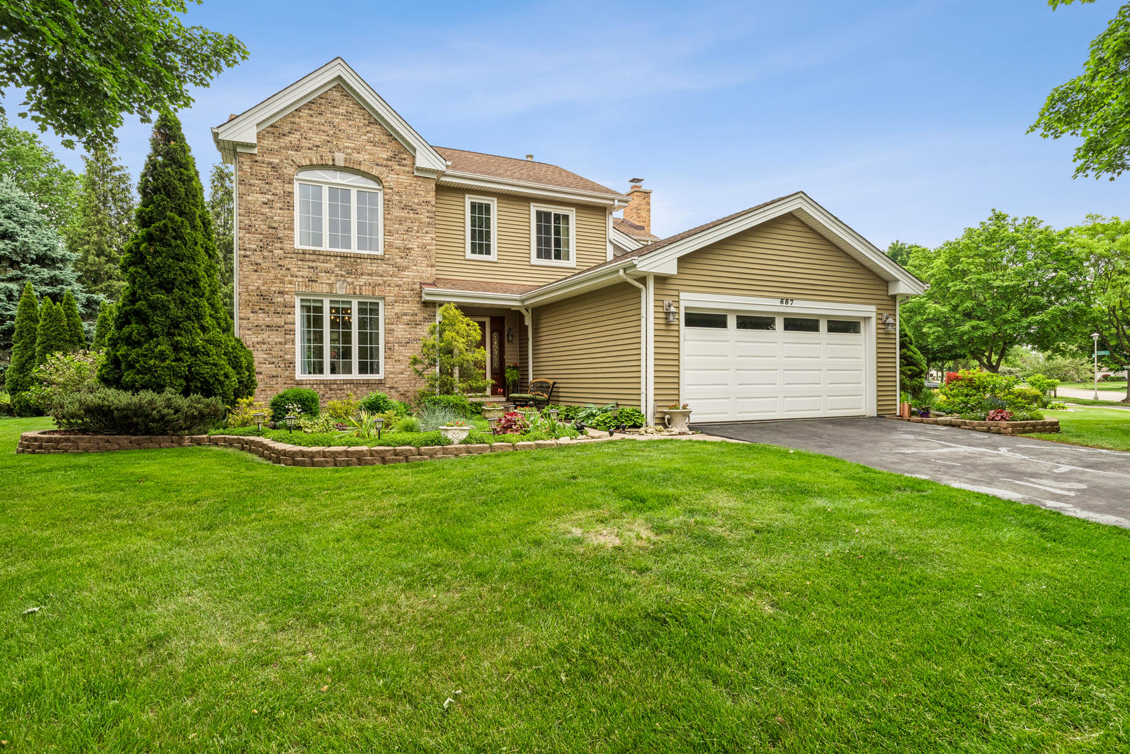 687 Rose Lane