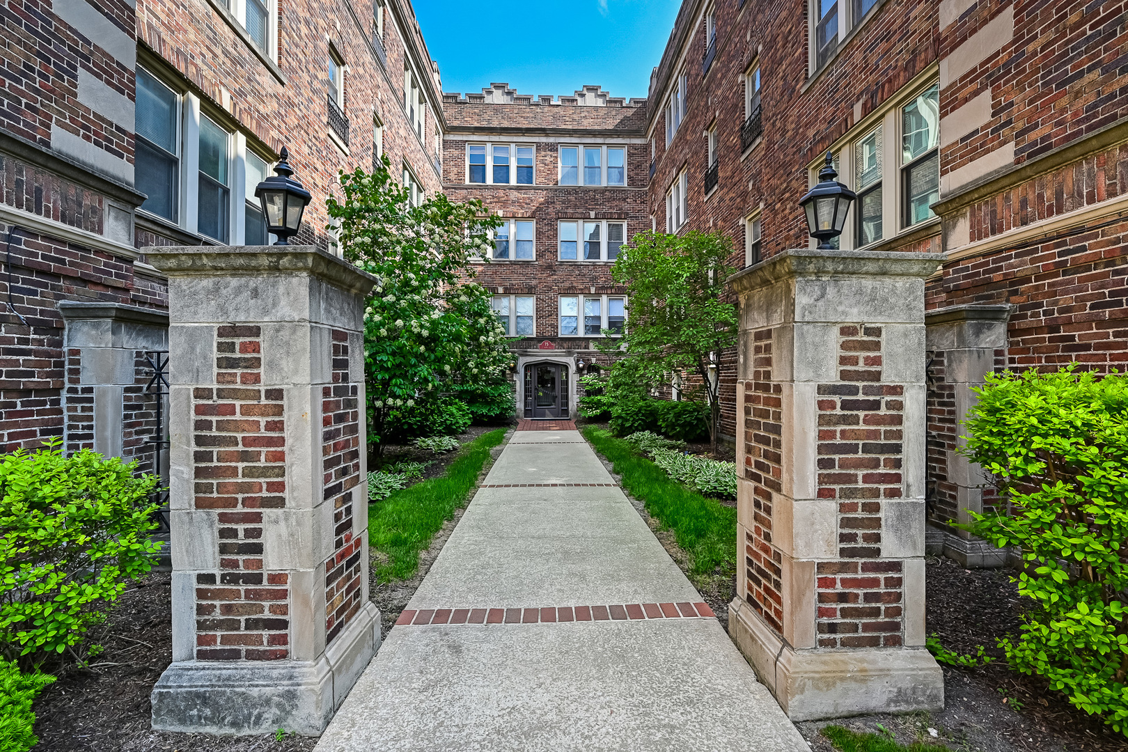 75 E Harris Avenue 3C