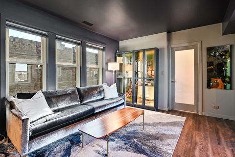 Tiny photo for 75 E Harris Avenue #3C, La Grange, IL 60525 (MLS # 12558540)