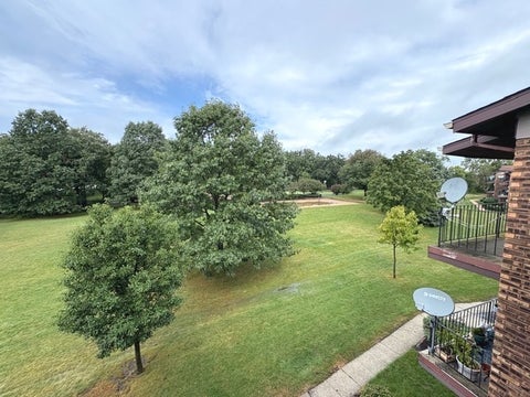 Tiny photo for 2556 Waterbury Drive #1906, Woodridge, IL 60517 (MLS # 12767310)