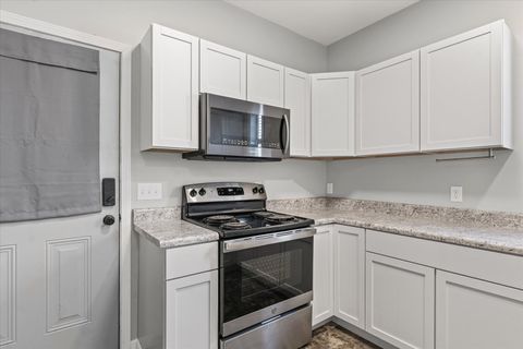 Tiny photo for 1391 W Decatur Street, Decatur, IL 62522 (MLS # 12389650)