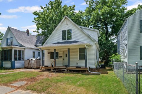Photo of 1391 W Decatur Street, Decatur, IL 62522 (MLS # 12389650)