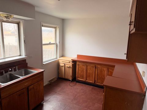 Tiny photo for 11606 S Bishop Street, Chicago, IL 60643 (MLS # 12597523)
