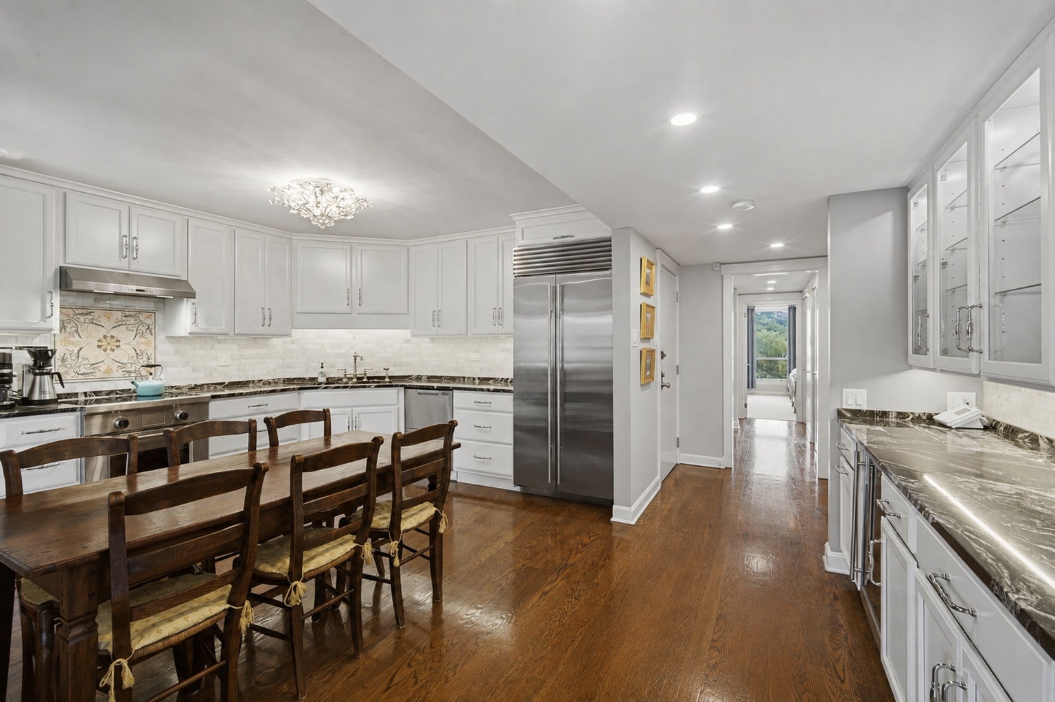 640 Winnetka Mews 403