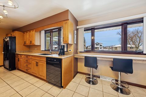 Tiny photo for 7216 S Octavia Avenue, Bridgeview, IL 60455 (MLS # 12534993)