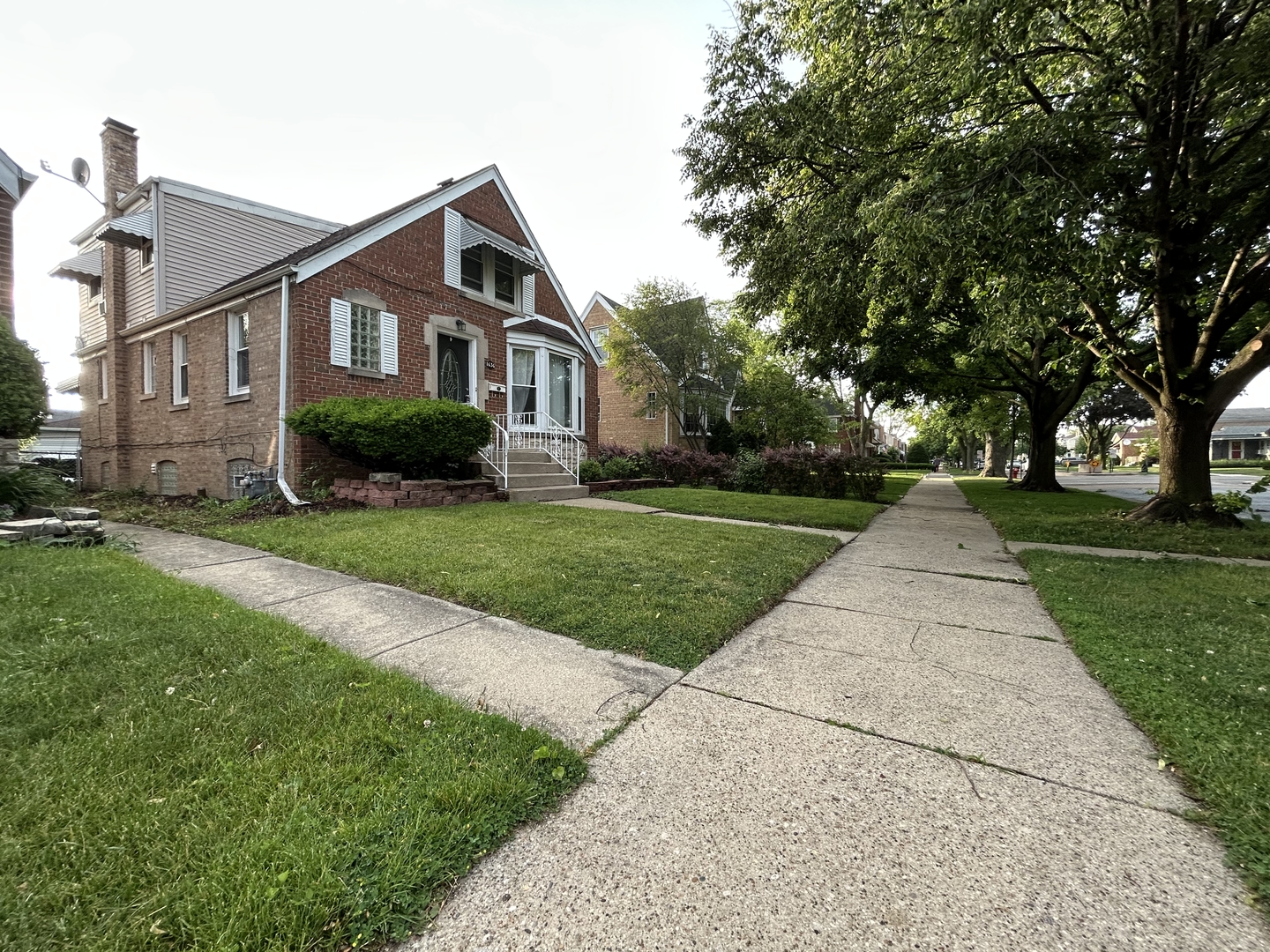 1636 N 75th Avenue