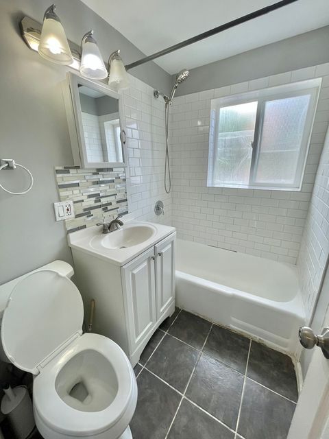 Tiny photo for 52 E 37th Street, Chicago, IL 60653 (MLS # 12444469)