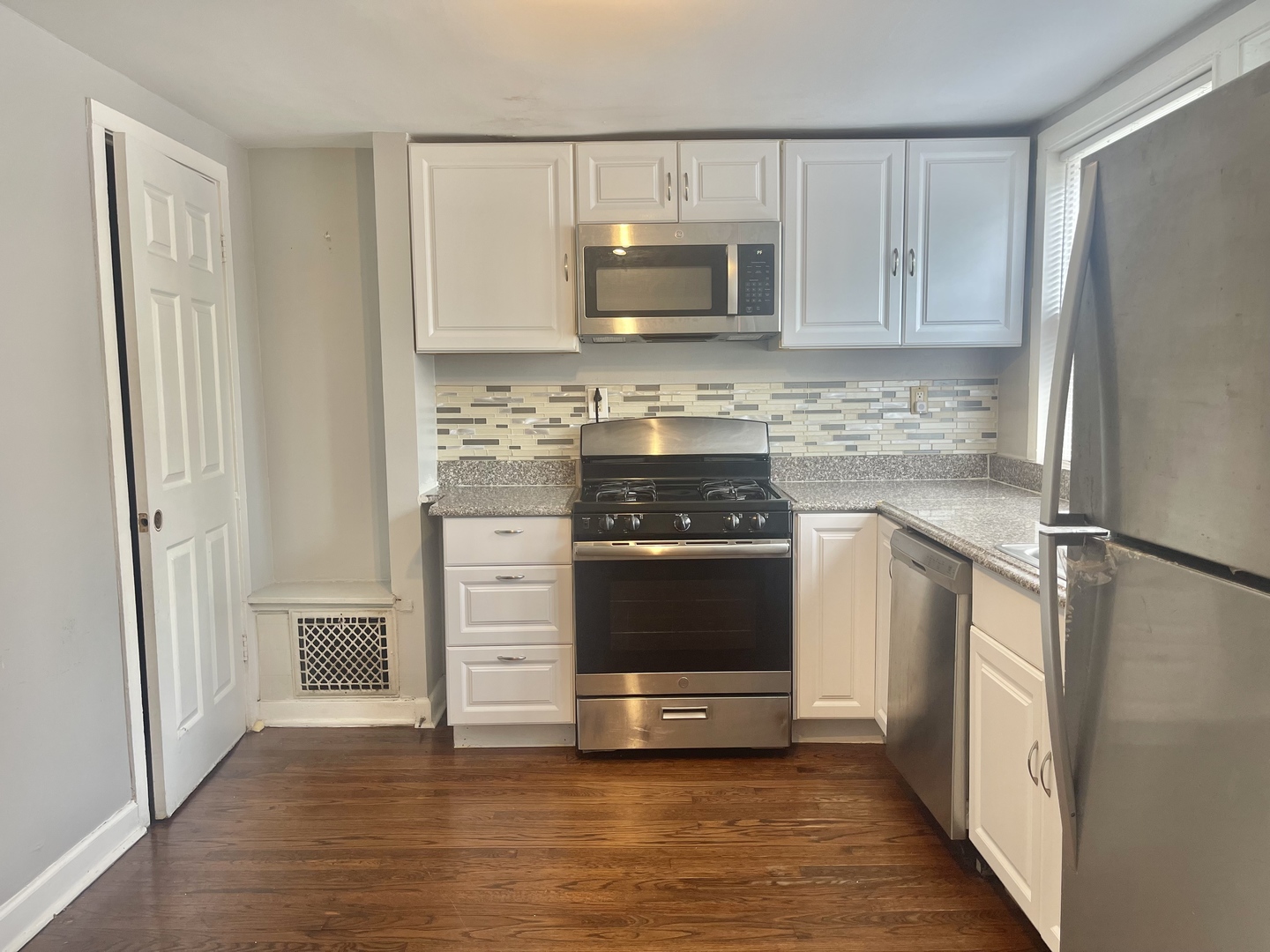 52 E 37th Street