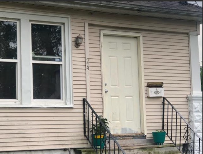 241 W 104th Place