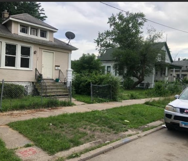 241 W 104th Place