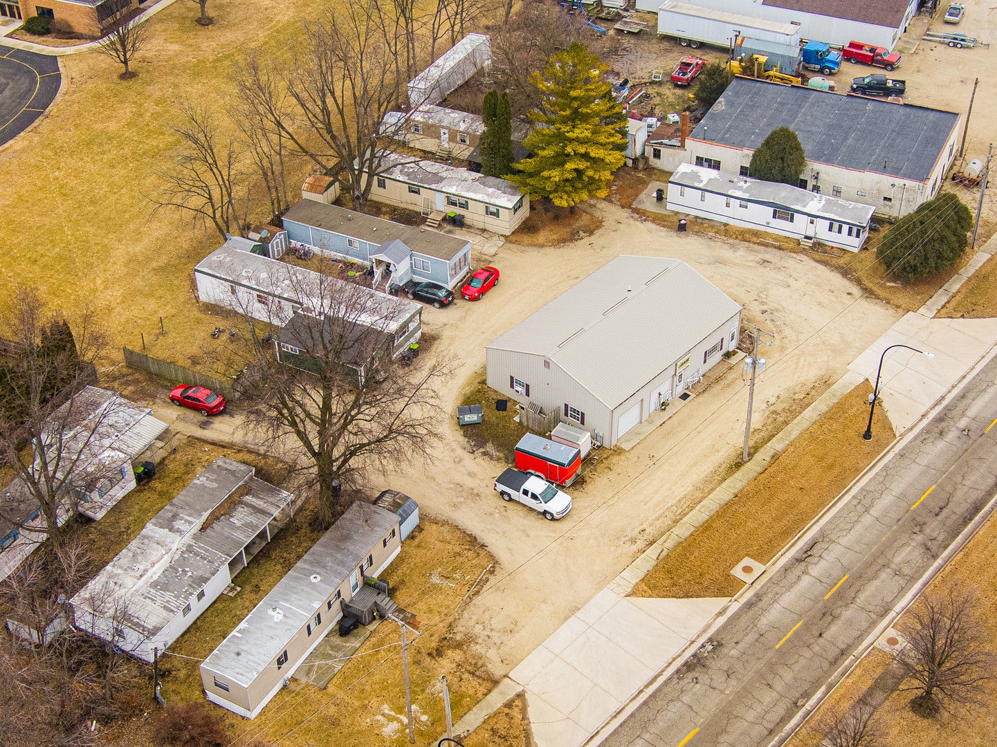 250 E Lincoln Highway