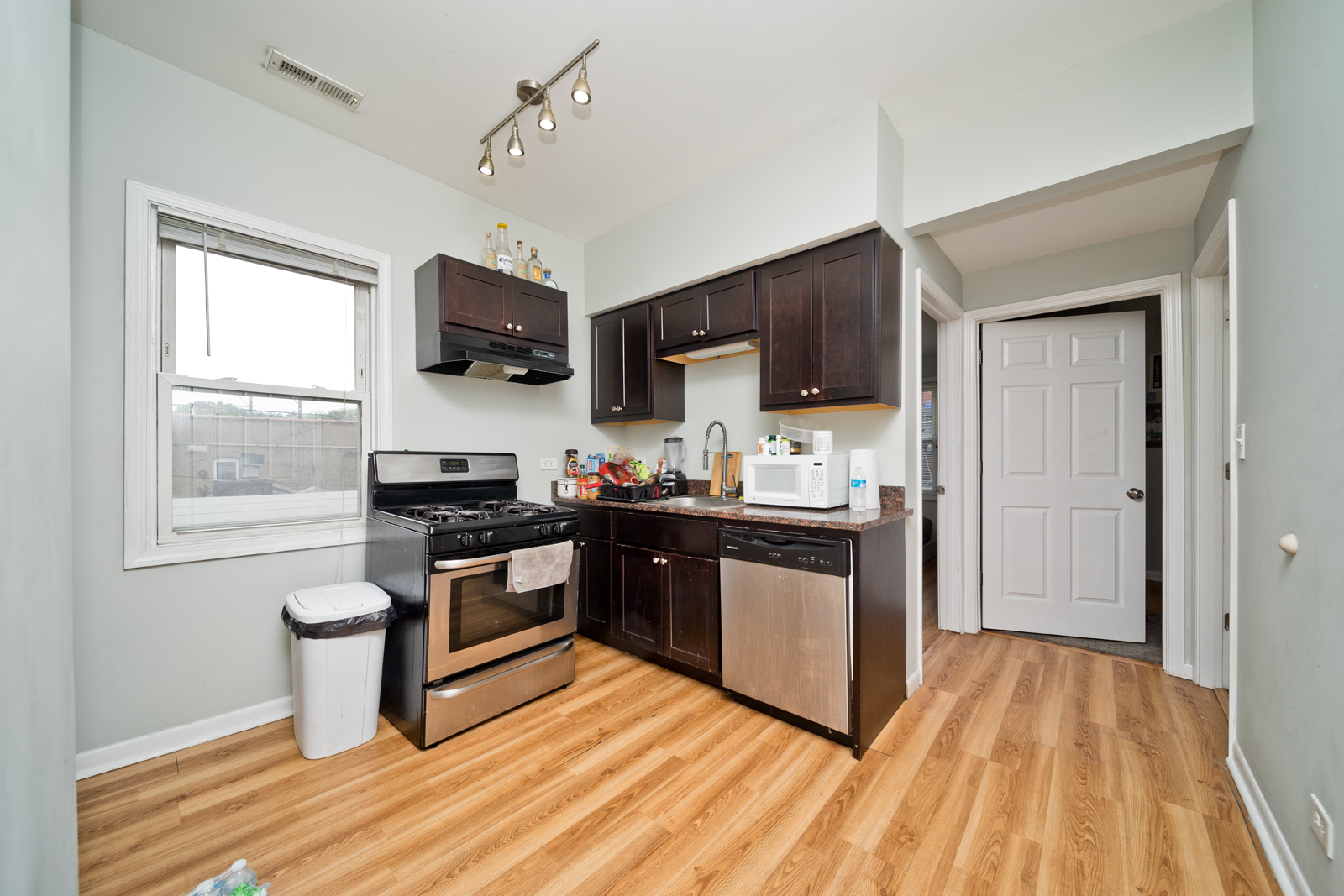 1431 W Flournoy Street 2R