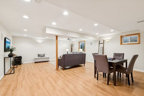 Tiny photo for 1986 S Egret Court, Libertyville, IL 60048 (MLS # 12537629)