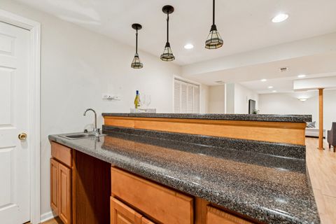 Tiny photo for 1986 S Egret Court, Libertyville, IL 60048 (MLS # 12537629)