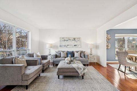 Tiny photo for 1986 S Egret Court, Libertyville, IL 60048 (MLS # 12537629)