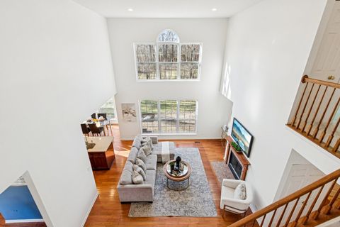 Tiny photo for 1986 S Egret Court, Libertyville, IL 60048 (MLS # 12537629)