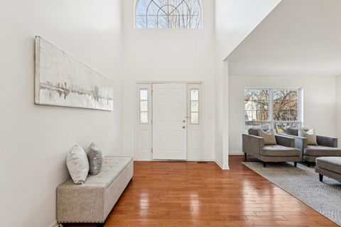 Tiny photo for 1986 S Egret Court, Libertyville, IL 60048 (MLS # 12537629)