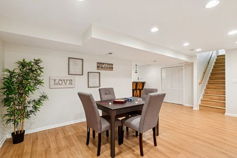 Tiny photo for 1986 S Egret Court, Libertyville, IL 60048 (MLS # 12537629)