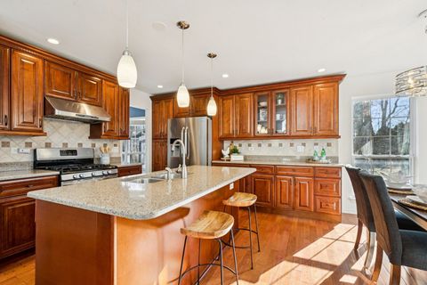 Tiny photo for 1986 S Egret Court, Libertyville, IL 60048 (MLS # 12537629)