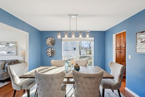 Tiny photo for 1986 S Egret Court, Libertyville, IL 60048 (MLS # 12537629)