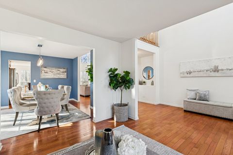 Tiny photo for 1986 S Egret Court, Libertyville, IL 60048 (MLS # 12537629)