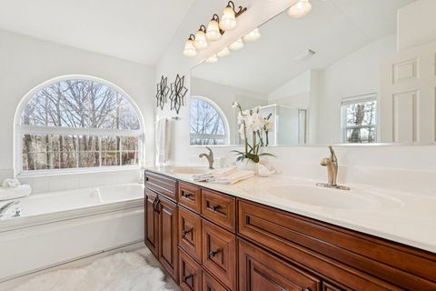 Tiny photo for 1986 S Egret Court, Libertyville, IL 60048 (MLS # 12537629)