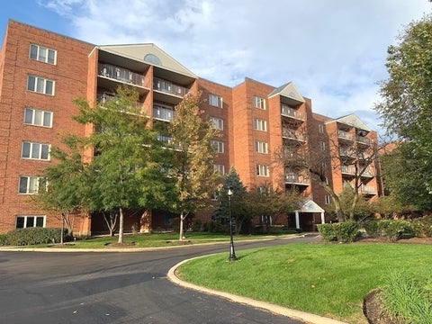 Photo of 6540 W Irving Park Road #401, Chicago, IL 60634 (MLS # 12715881)