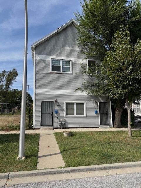 8538 S Greenbay Avenue Chicago IL 60617