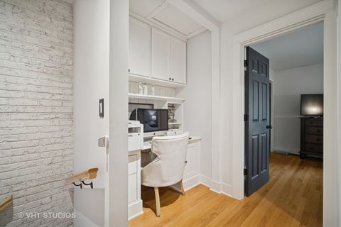 Tiny photo for 313 Hawthorn Avenue #F, Glencoe, IL 60022 (MLS # 12412674)