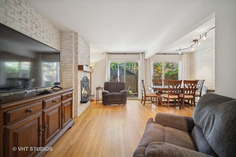 Tiny photo for 313 Hawthorn Avenue #F, Glencoe, IL 60022 (MLS # 12412674)