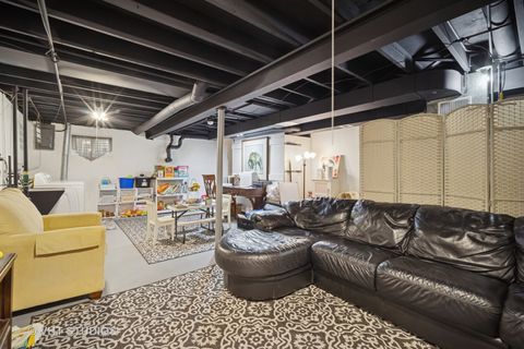 Tiny photo for 313 Hawthorn Avenue #F, Glencoe, IL 60022 (MLS # 12412674)