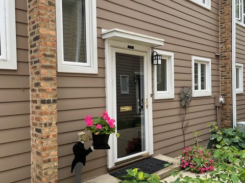 313 Hawthorn Avenue F Glencoe IL 60022