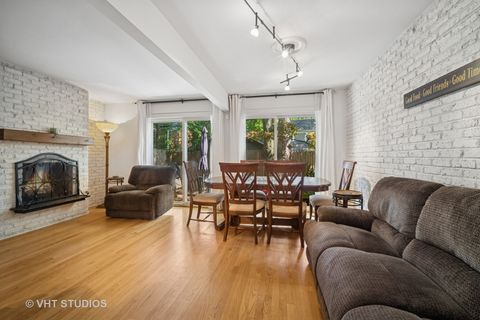 Tiny photo for 313 Hawthorn Avenue #F, Glencoe, IL 60022 (MLS # 12412674)